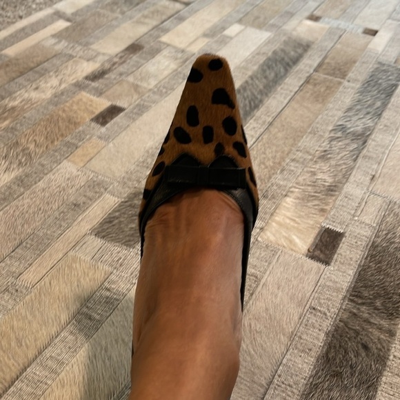 Animal Print & Black Leather Pumps - Picture 5 of 6